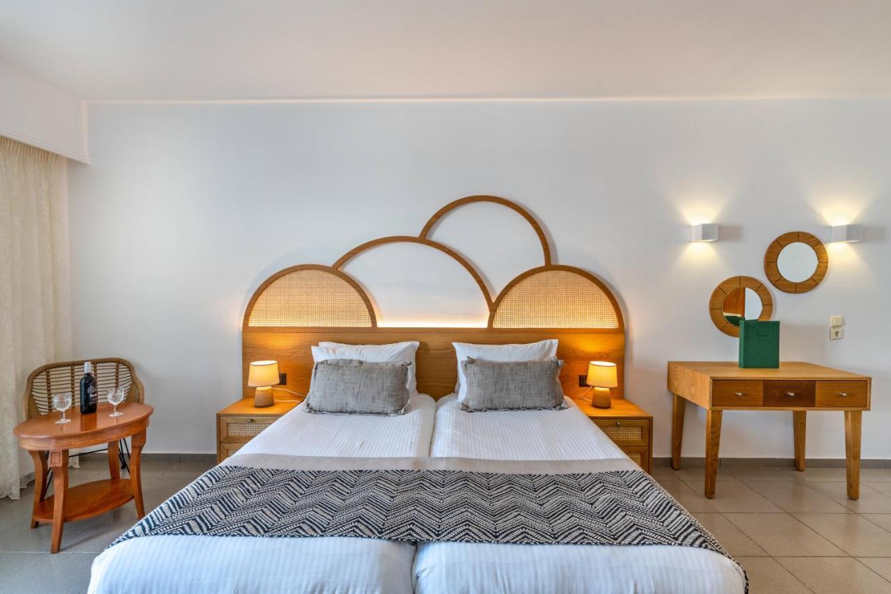 Delfina Boutique Hotel Paralia Kourna Bagian luar foto