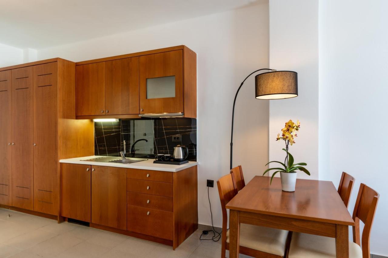 Delfina Boutique Hotel Paralia Kourna Bagian luar foto