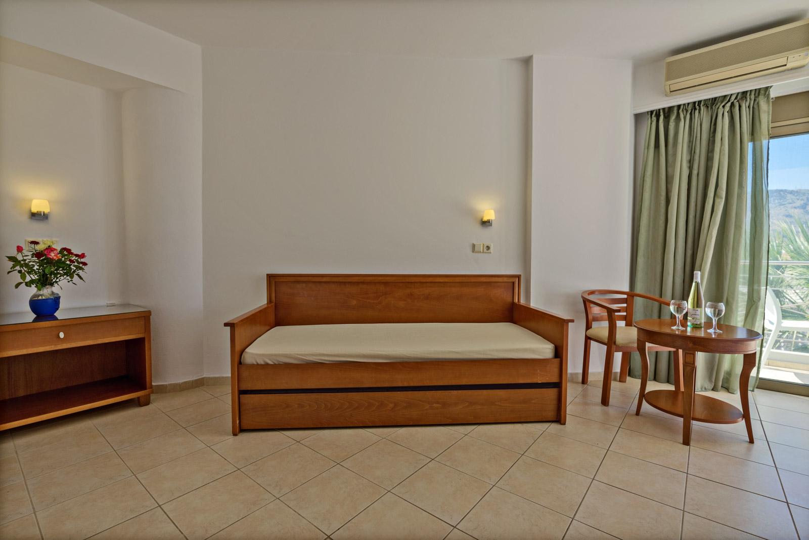 Delfina Boutique Hotel Paralia Kourna Bagian luar foto